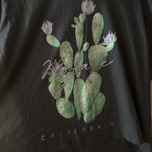 Belk Mojave California Crop Top - Picture 2 of 3